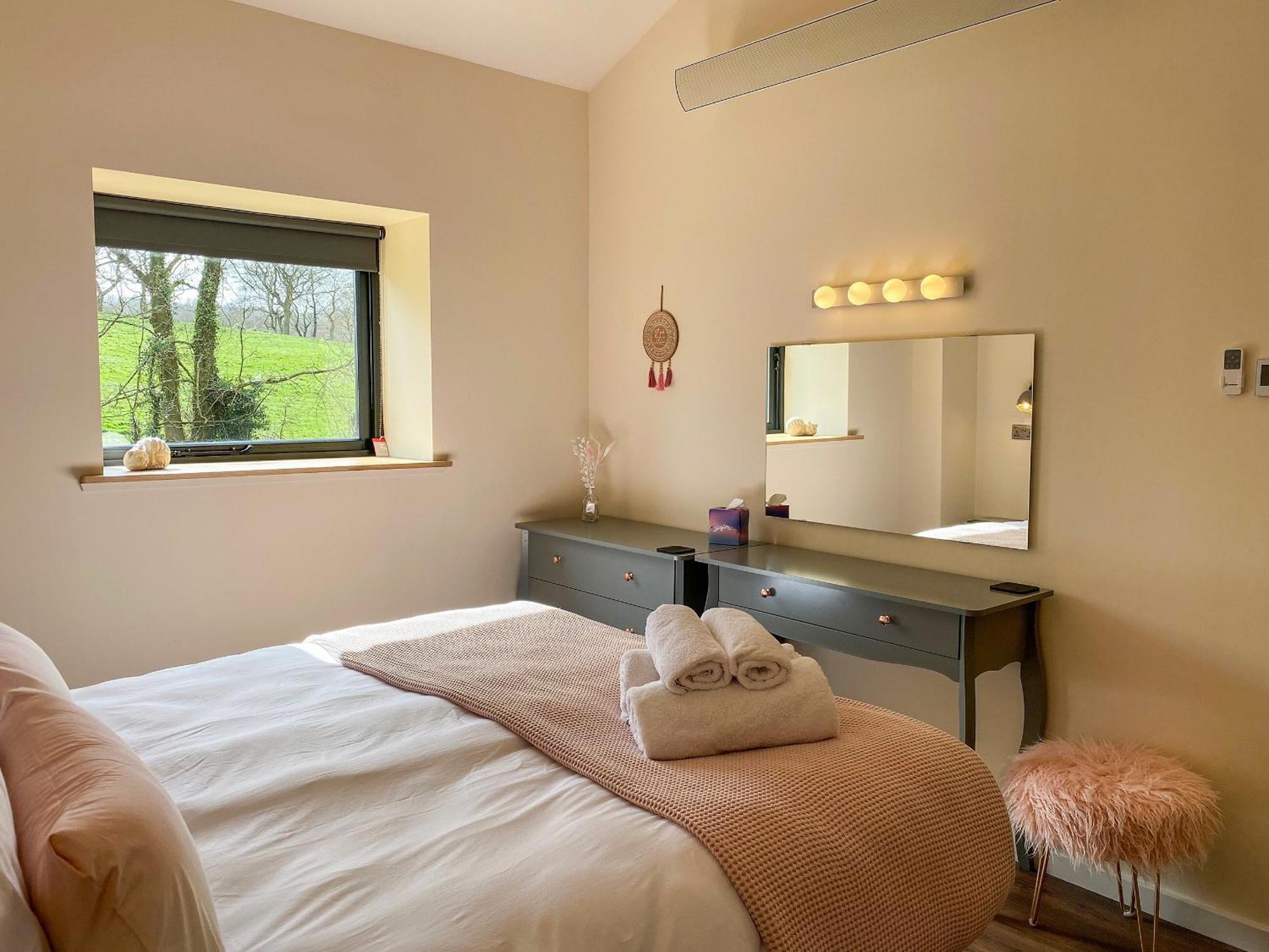 Serenity- Uk38551 Endon Екстериор снимка